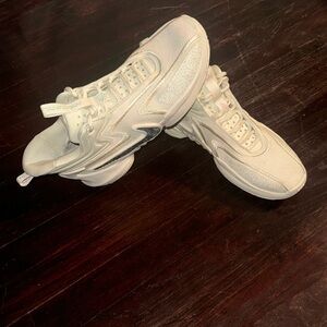 Nike Cosmic Unity 2 Size 9.5